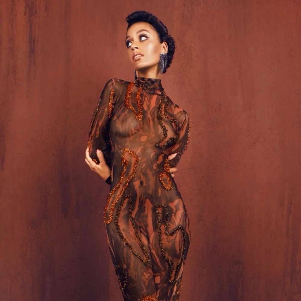 Onalaja Zusi dress in chocolate (with lining) Size M